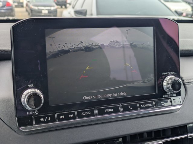 Used 2024 Mitsubishi Outlander ES image 13