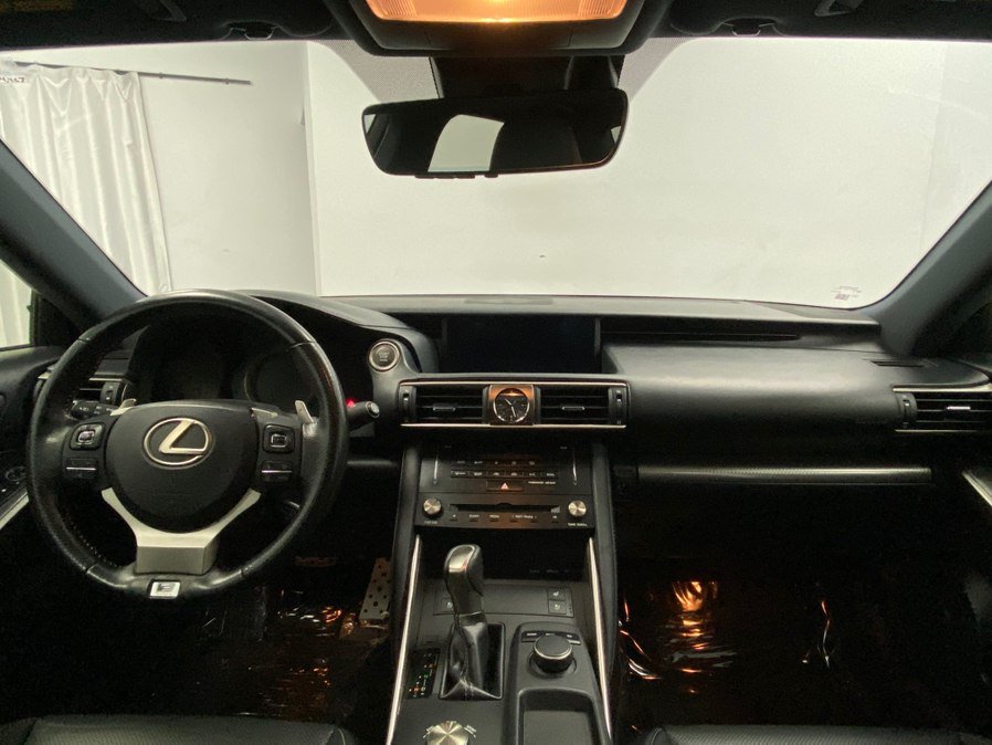 Used 2018 Lexus IS 300 AWD image 26