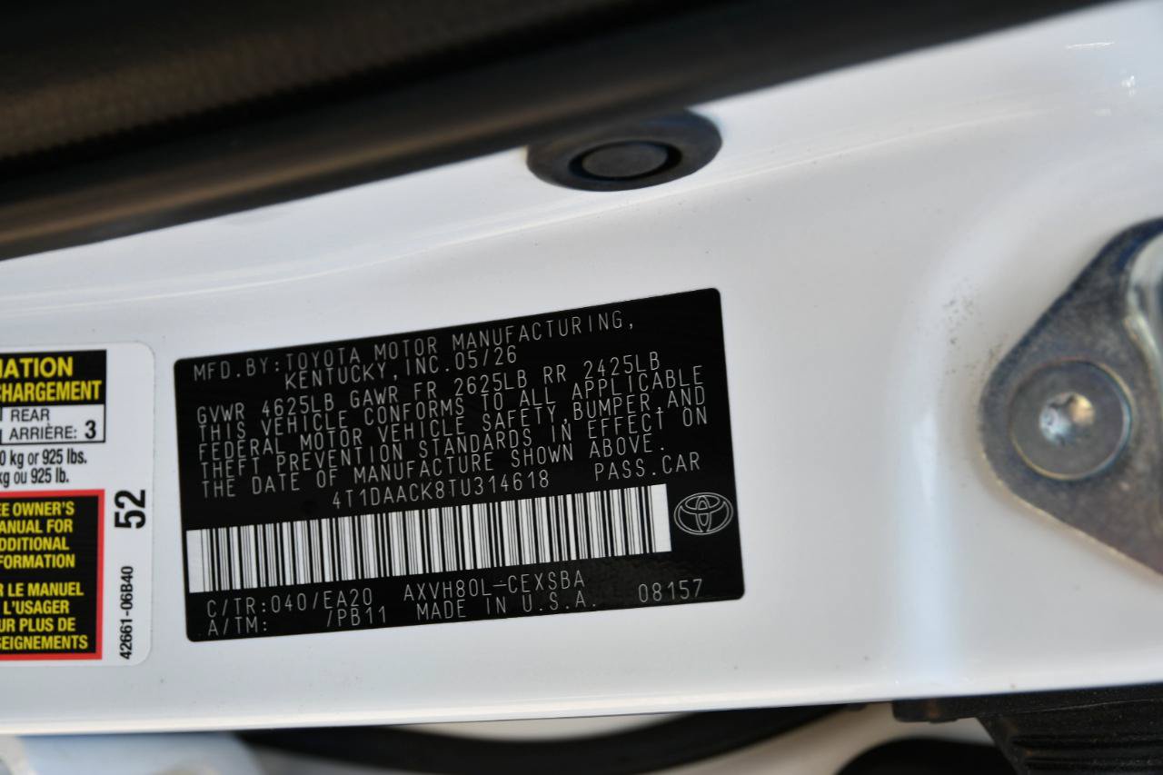 Used 2026 Toyota Camry SE FWD image 32