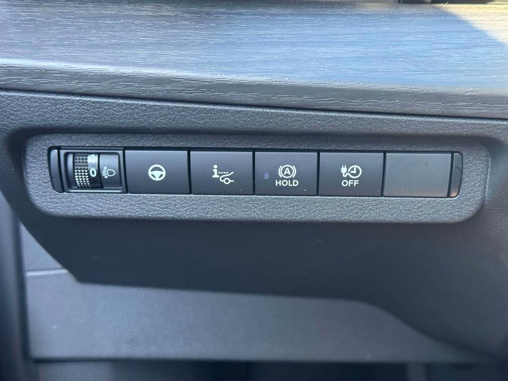 Used 2024 Nissan Ariya FWD image 19