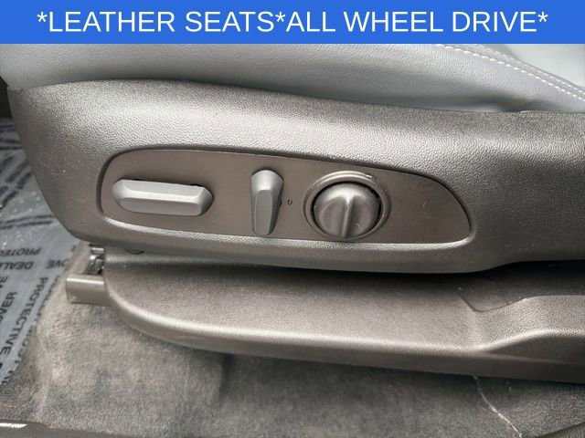 Used 2023 Buick Enclave Essence w/ Sport Touring Edition AWD/4WD image 28