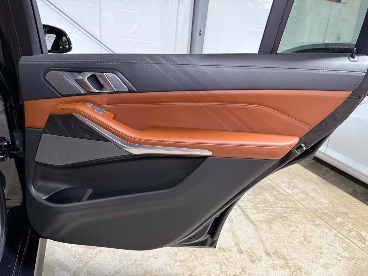 Used 2020 BMW X7 xDrive40i w/ M Sport Package image 34