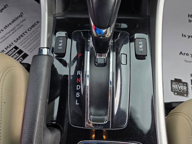 Used 2017 Honda Accord EX-L image 18