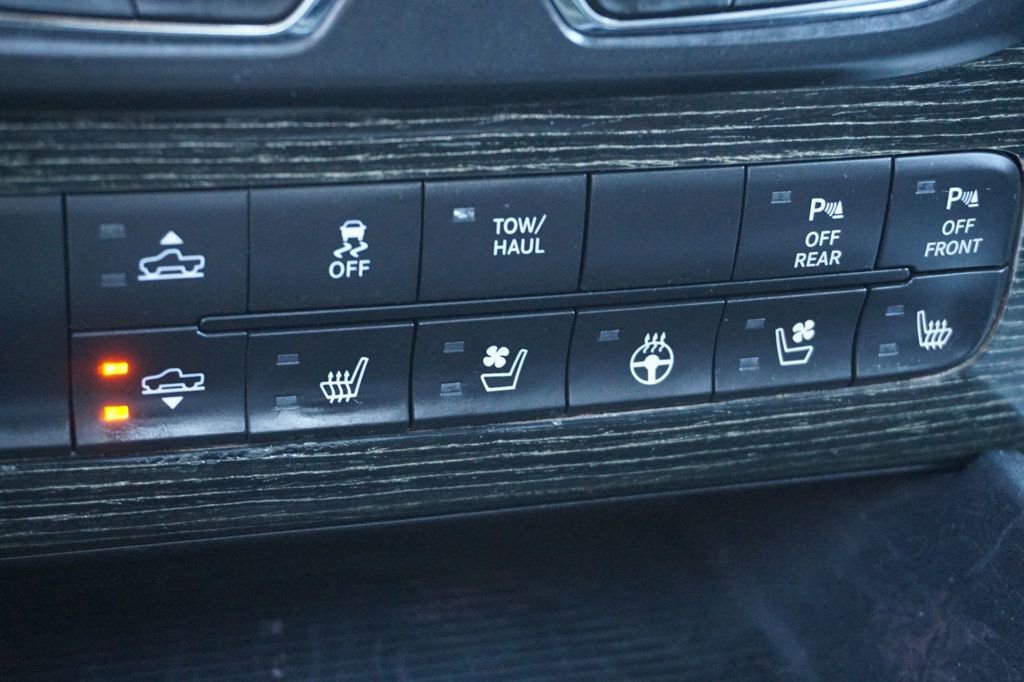 Used 2017 RAM 1500 Limited image 37