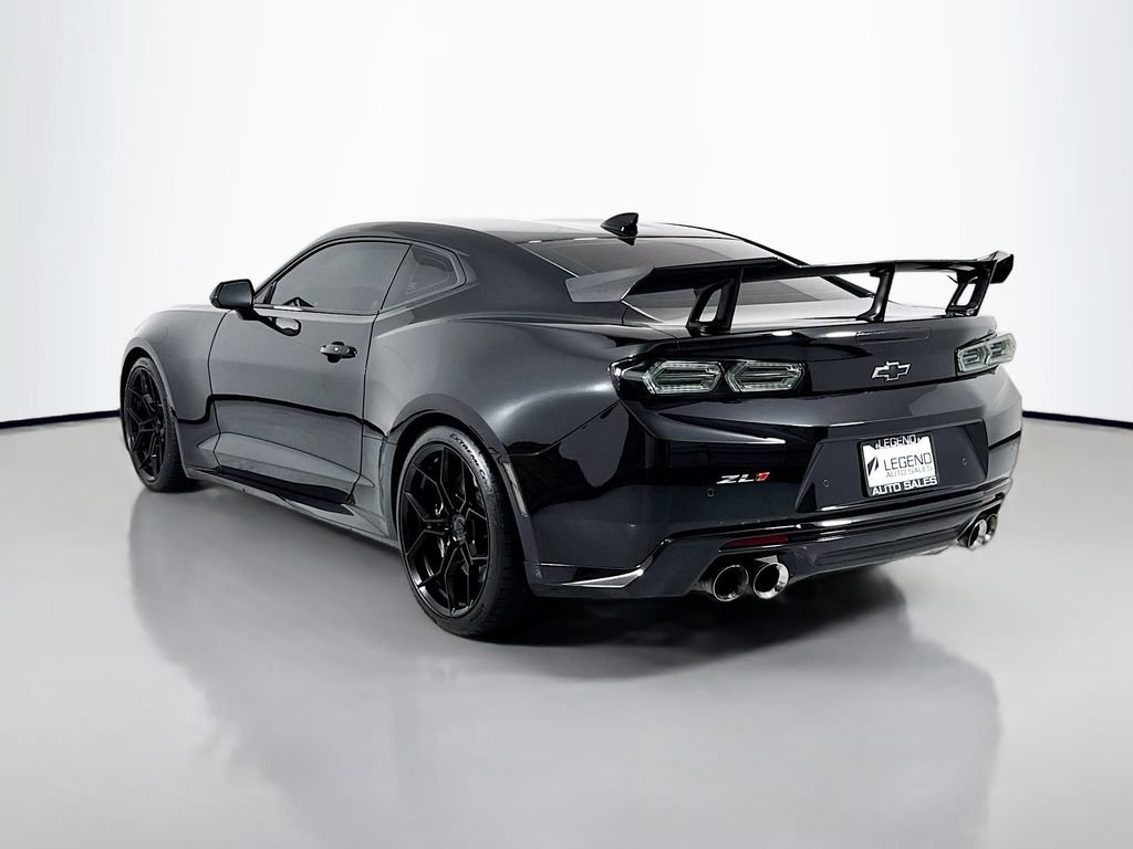 Used 2018 Chevrolet Camaro ZL1 RWD image 7