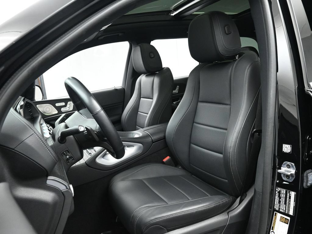 Used 2022 Mercedes-Benz GLS 450 4MATIC image 16