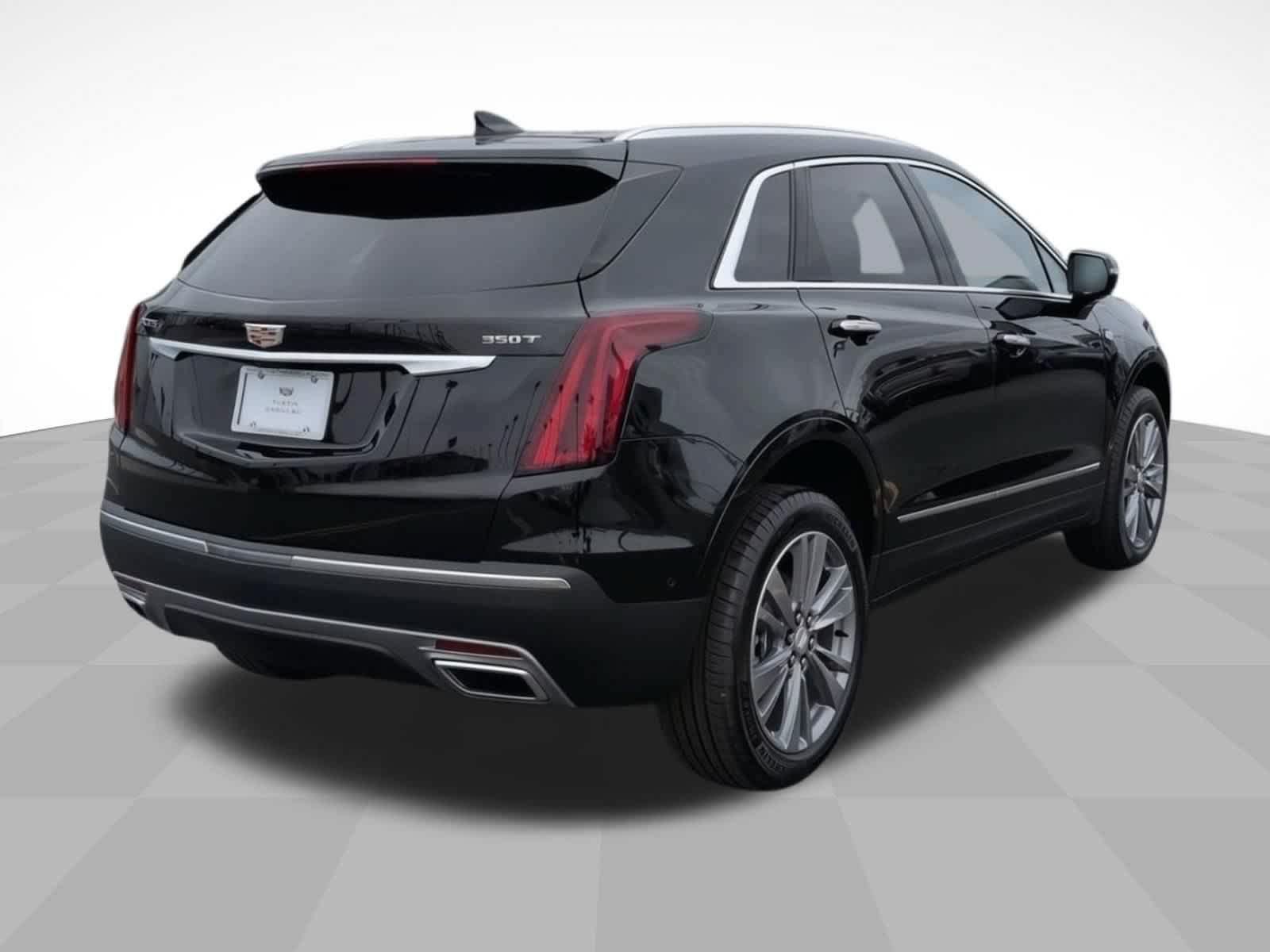 New 2026 Cadillac XT5 Premium Luxury w/ Driver Assist Package FWD image 5