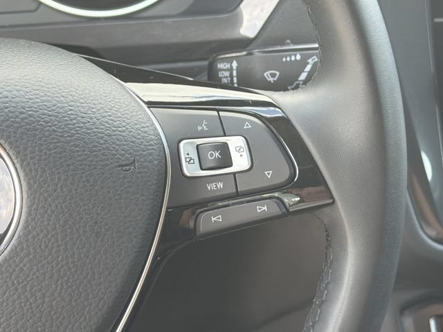 Used 2020 Volkswagen Tiguan SE FWD image 27