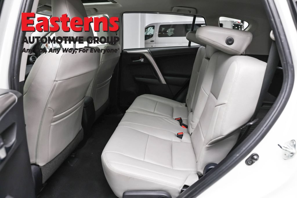 Used 2018 Toyota RAV4 XLE AWD/4WD image 23