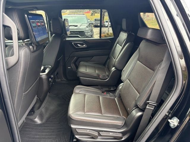 Used 2023 Chevrolet Tahoe High Country w/ Premium Package 2 AWD/4WD image 13