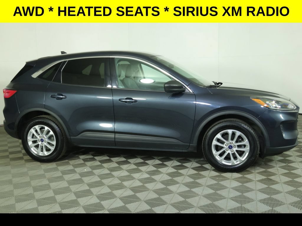 Used 2022 Ford Escape SE w/ Cold Weather Package AWD/4WD image 2