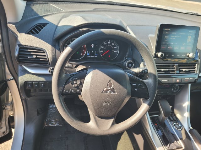 Used 2024 Mitsubishi Eclipse Cross LE AWD/4WD image 30