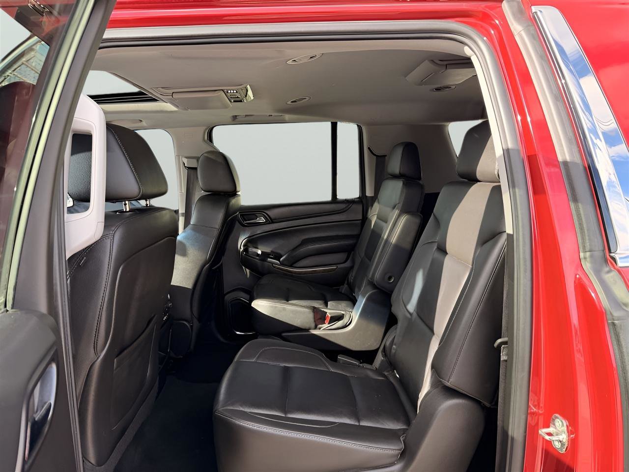 Used 2015 Chevrolet Suburban LT AWD/4WD image 16