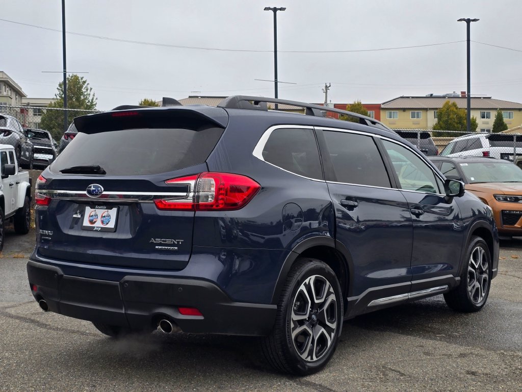 Used 2023 Subaru Ascent Limited w/ Technology Package AWD/4WD image 8