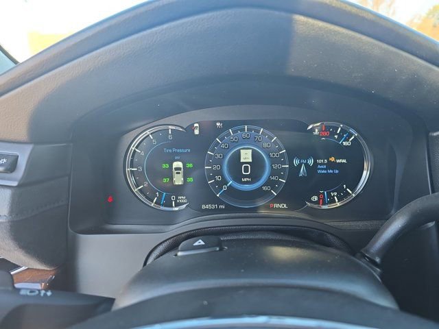 Used 2017 Cadillac Escalade Premium Luxury image 22