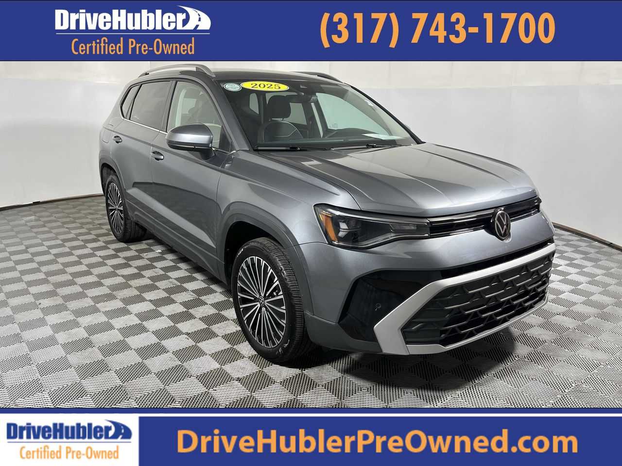 Used 2025 Volkswagen Taos SE FWD image 1