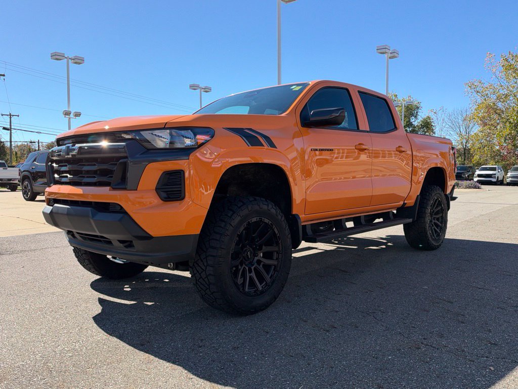 Used 2026 Chevrolet Colorado LT AWD/4WD image 8