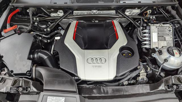 Used 2019 Audi SQ5 Premium Plus w/ Premium Plus Package image 29