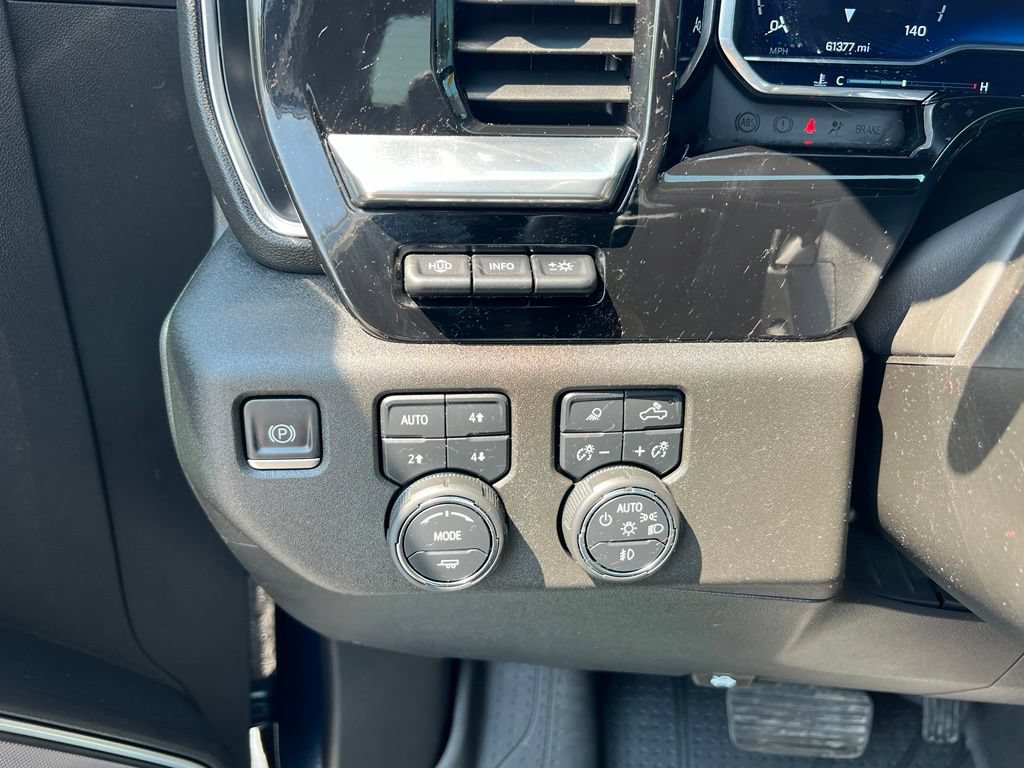 Used 2023 Chevrolet Silverado 1500 High Country w/ High Country Premium Package AWD/4WD image 49
