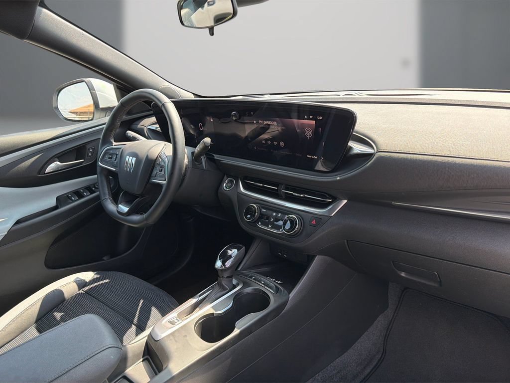 Used 2024 Buick Envista Preferred w/ Convenience I Package FWD image 16