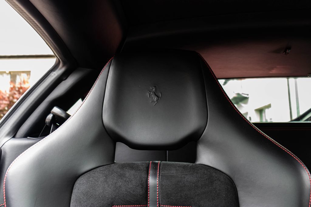 Used 2015 Ferrari 458 Italia Coupe RWD image 56