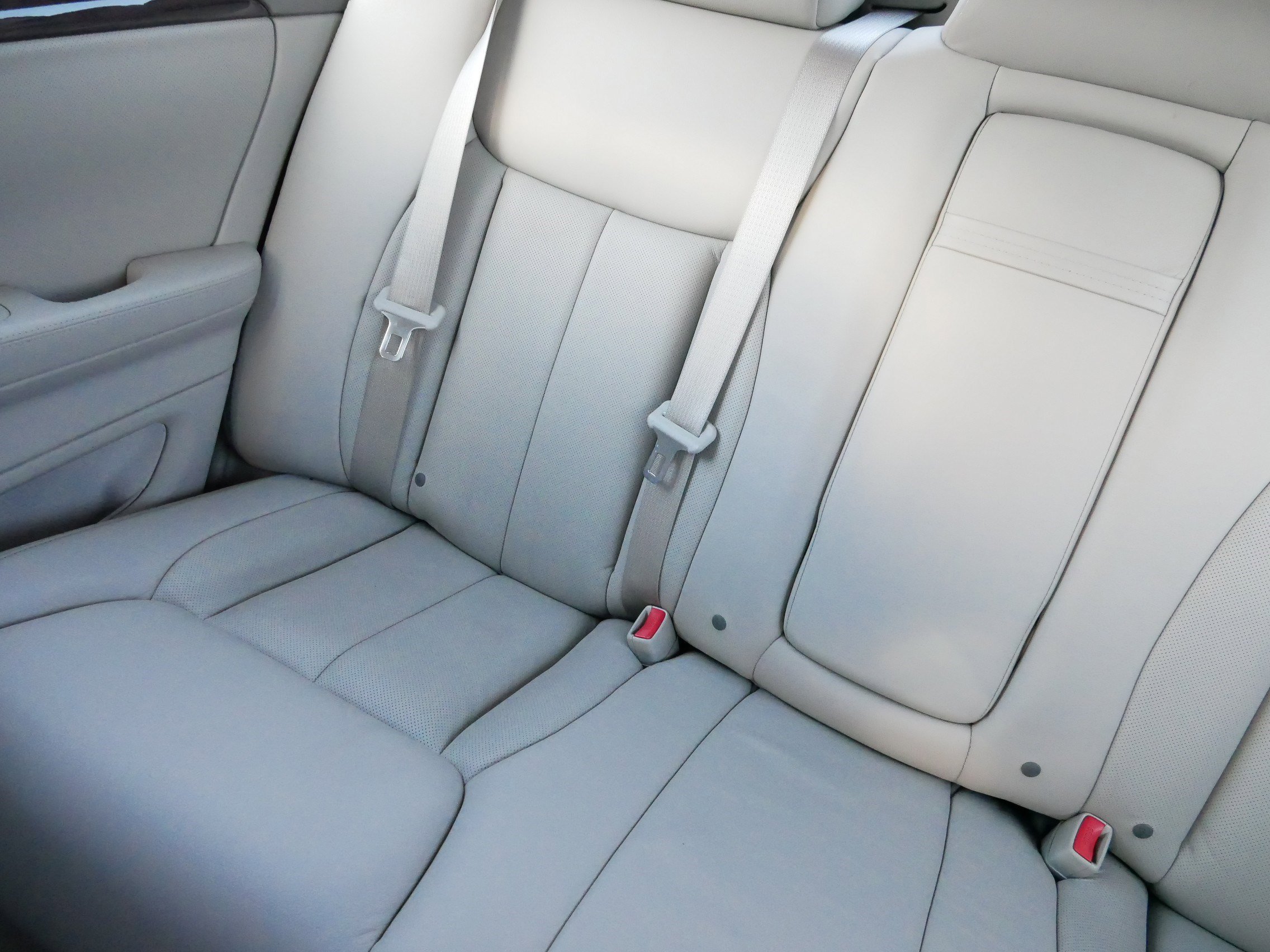 Used 2011 Cadillac DTS Premium image 12