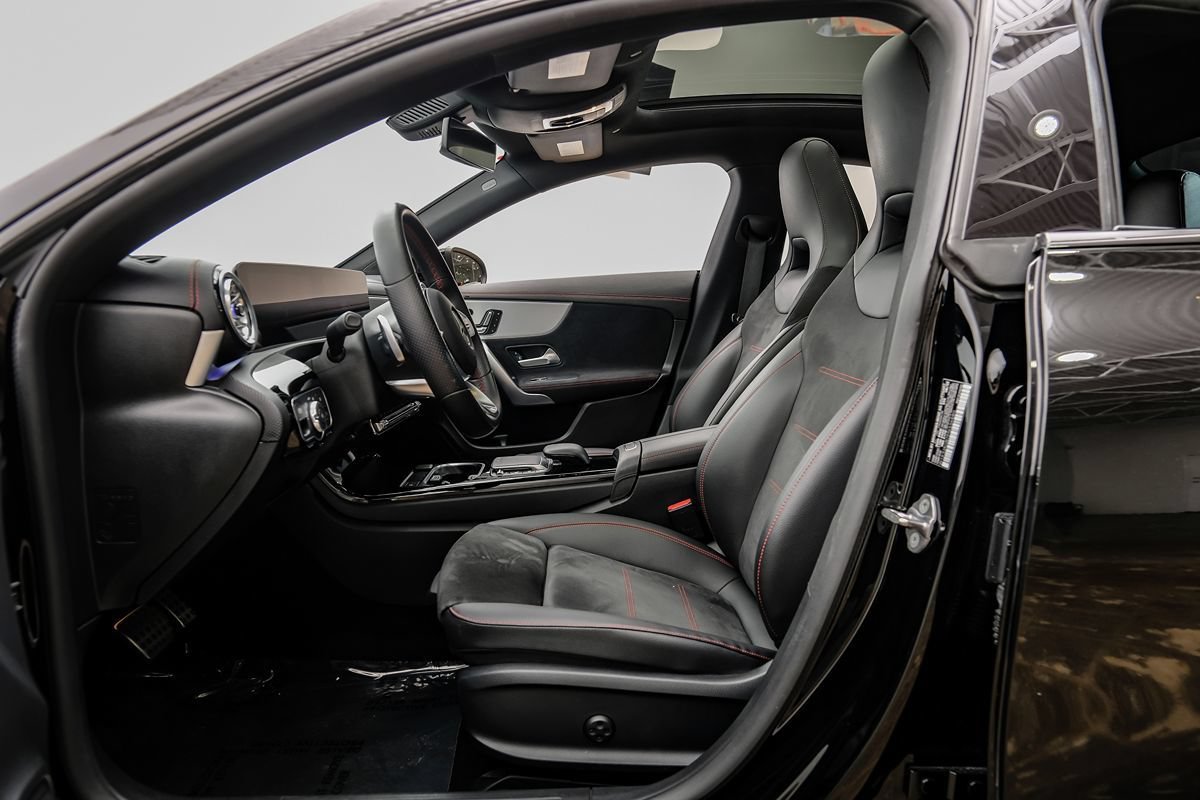 Used 2023 Mercedes-Benz CLA 250 image 4