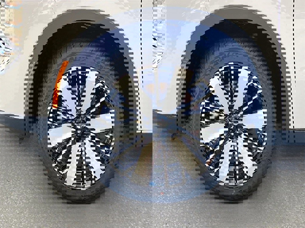 New 2025 Mitsubishi Outlander SE image 31