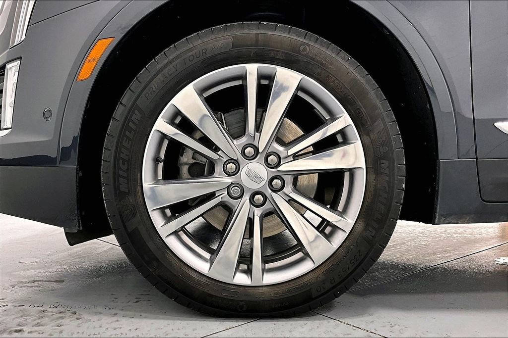 Used 2023 Cadillac XT5 Premium Luxury w/ Technology Package image 11