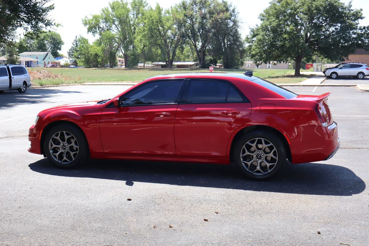 Used 2018 Chrysler 300 S w/ S Model Appearance Package AWD/4WD image 8