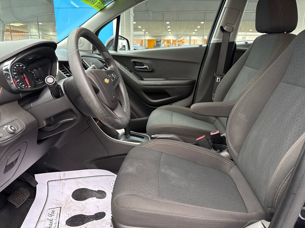 Used 2021 Chevrolet Trax LS image 11