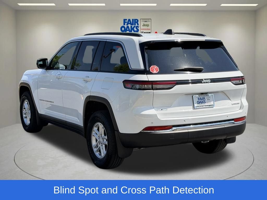 Certified 2024 Jeep Grand Cherokee Laredo w/ MOPAR Finishing Package RWD image 10