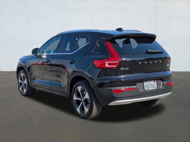 Used 2025 Volvo XC40 B5 Core w/ Protection Package Premier image 3