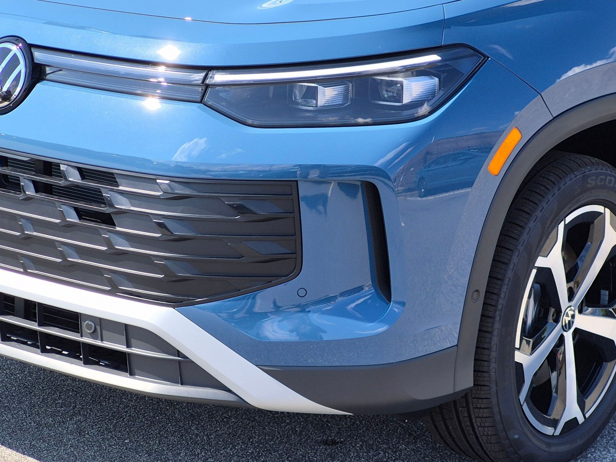 New 2026 Volkswagen Tiguan SE AWD/4WD image 9