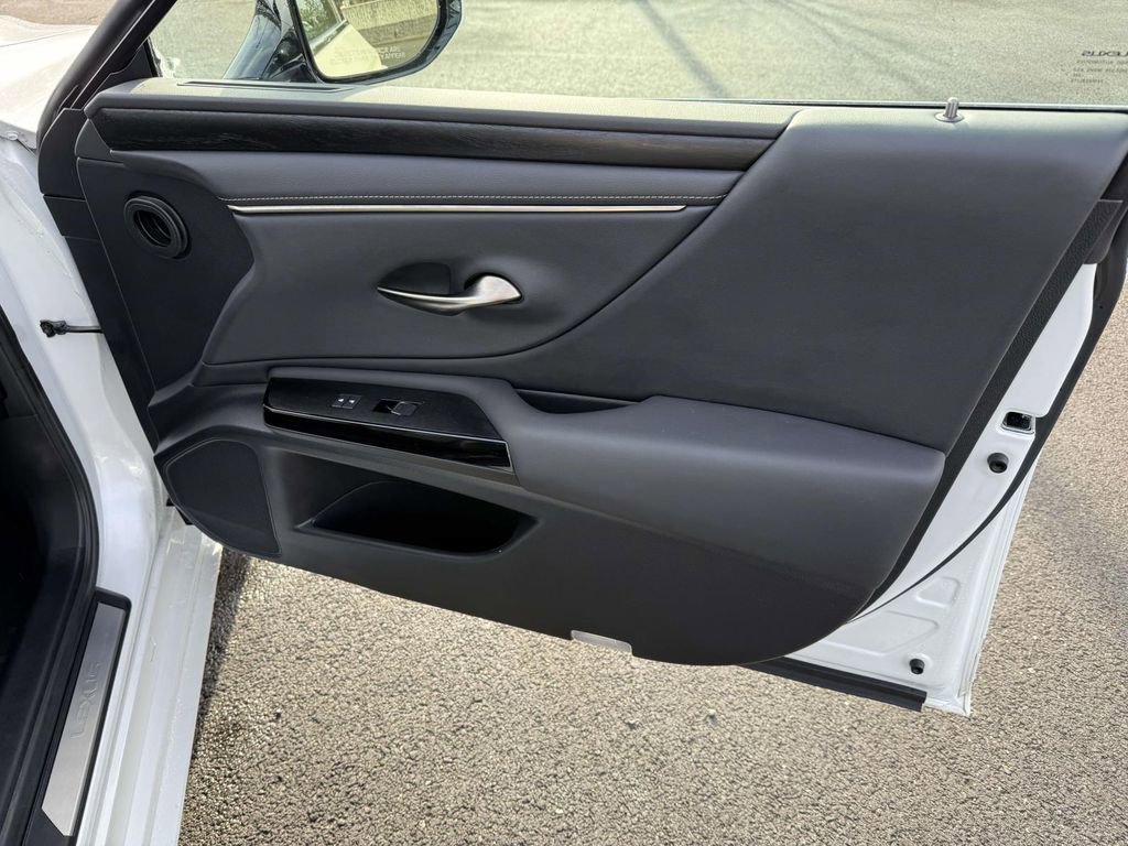 Used 2023 Lexus ES 350 Premium w/ Premium Package image 14