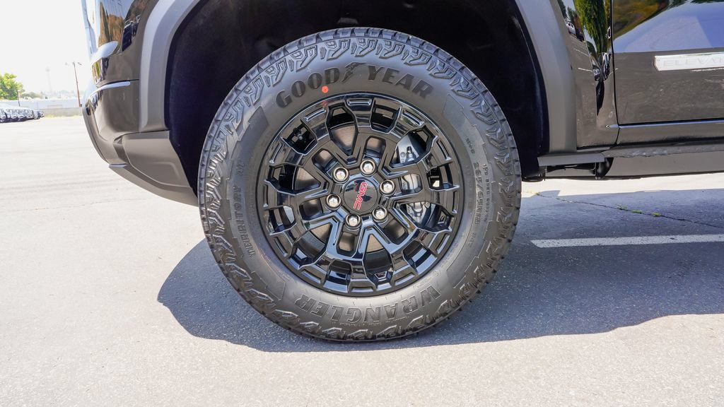 New 2026 GMC Canyon Elevation w/ Convenience Package RWD image 7
