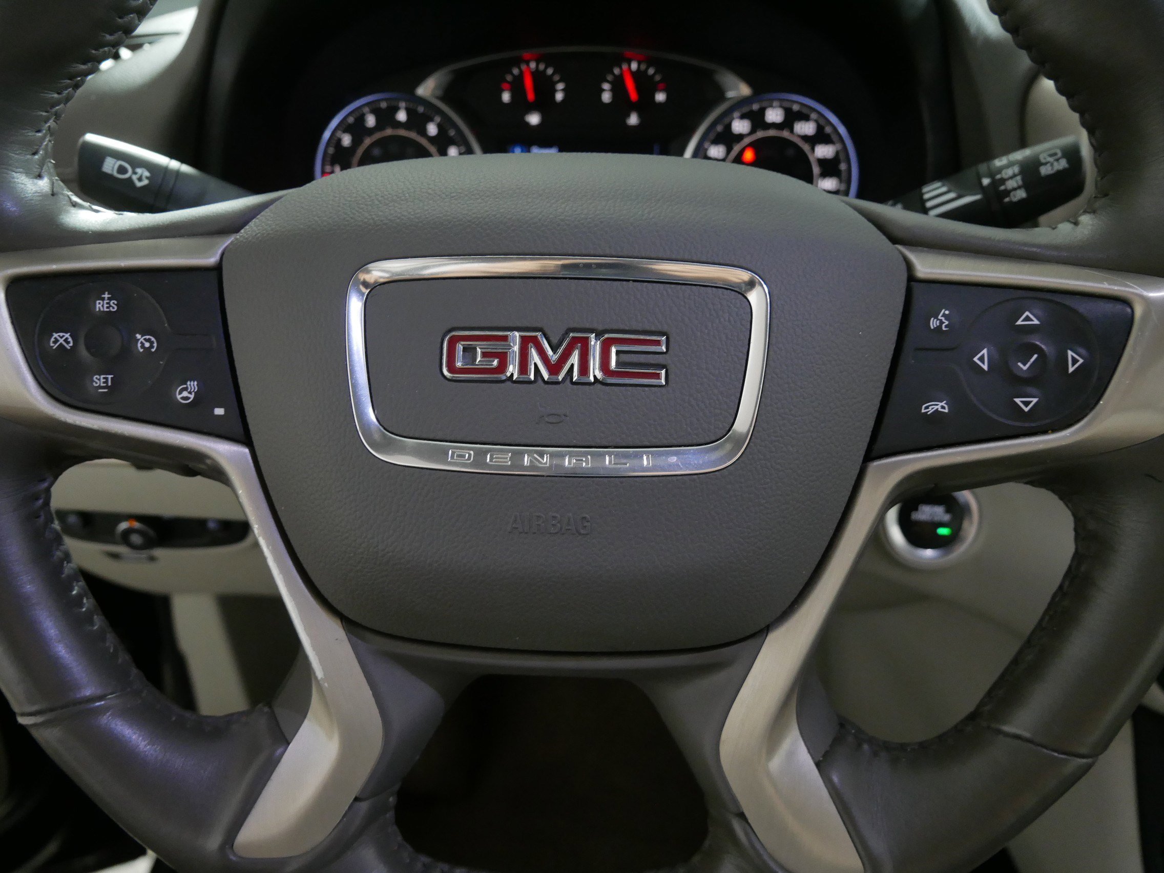 Used 2018 GMC Terrain Denali image 25