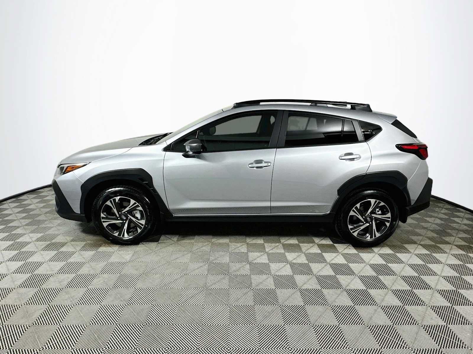 Certified 2026 Subaru Crosstrek 2.5i Premium AWD/4WD image 4
