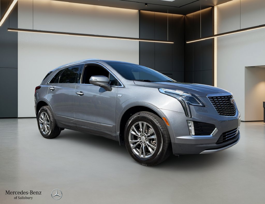 Used 2021 Cadillac XT5 Premium Luxury w/ LPO, Floor Liner Package FWD image 3