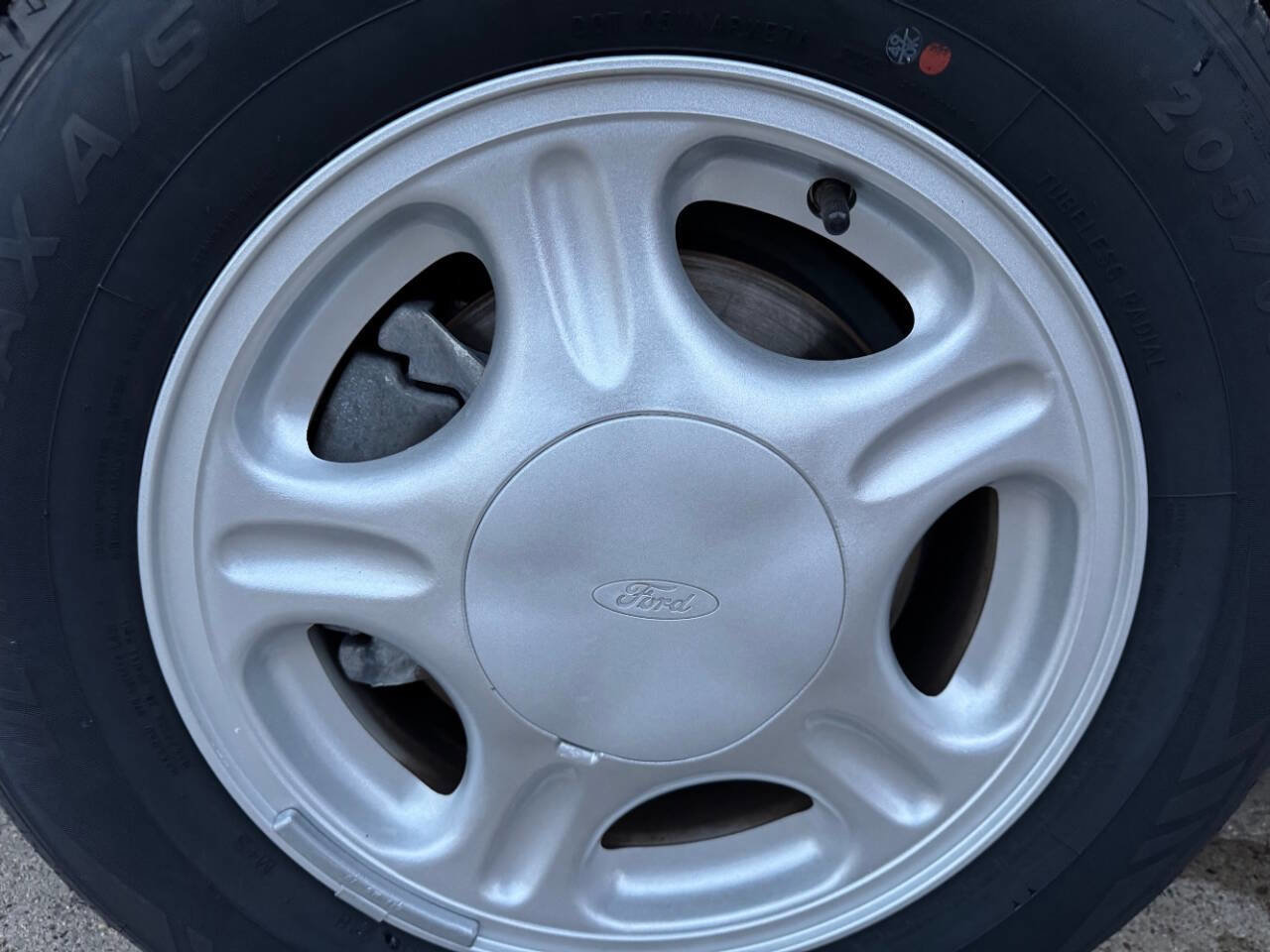 Used 1997 Ford Taurus GL image 52