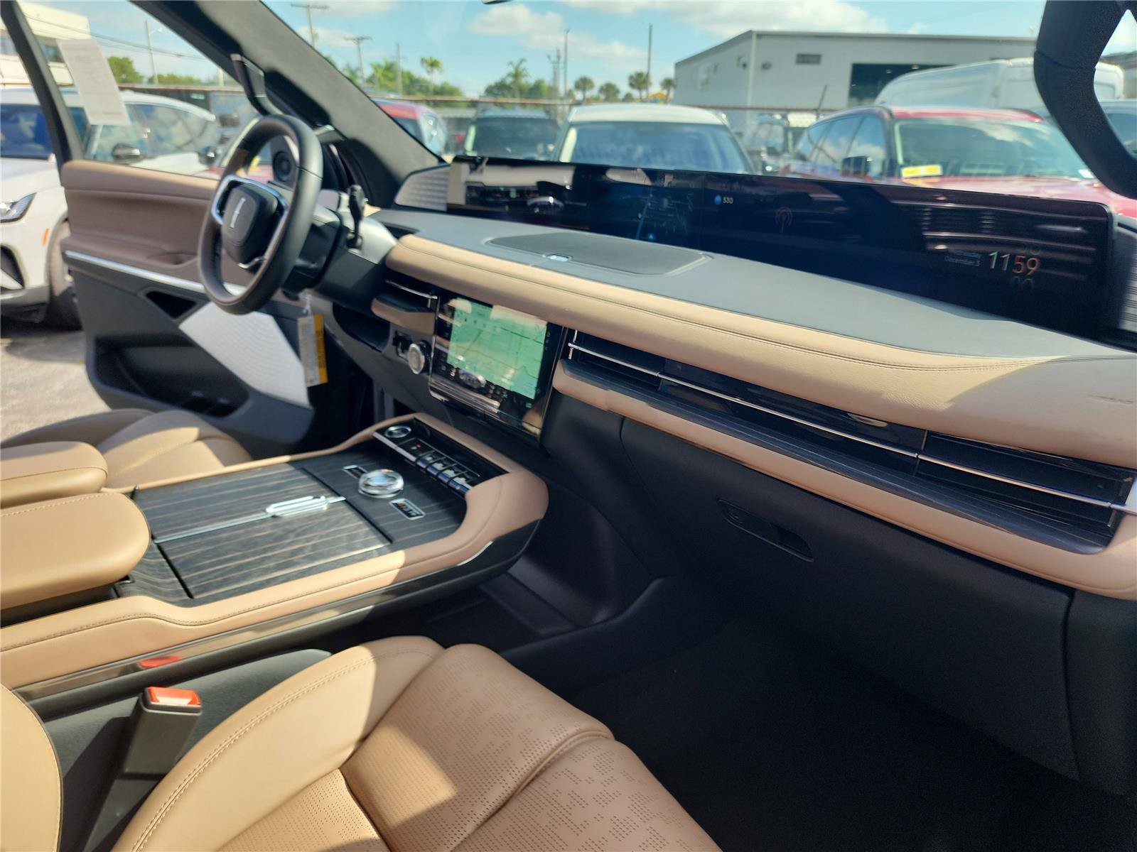 New 2025 Lincoln Navigator L Black Label AWD/4WD image 31