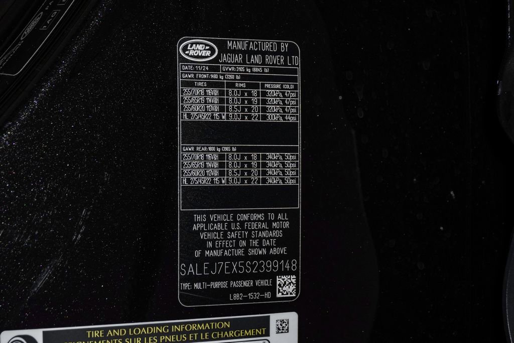 Used 2025 Land Rover Defender 110 S image 29