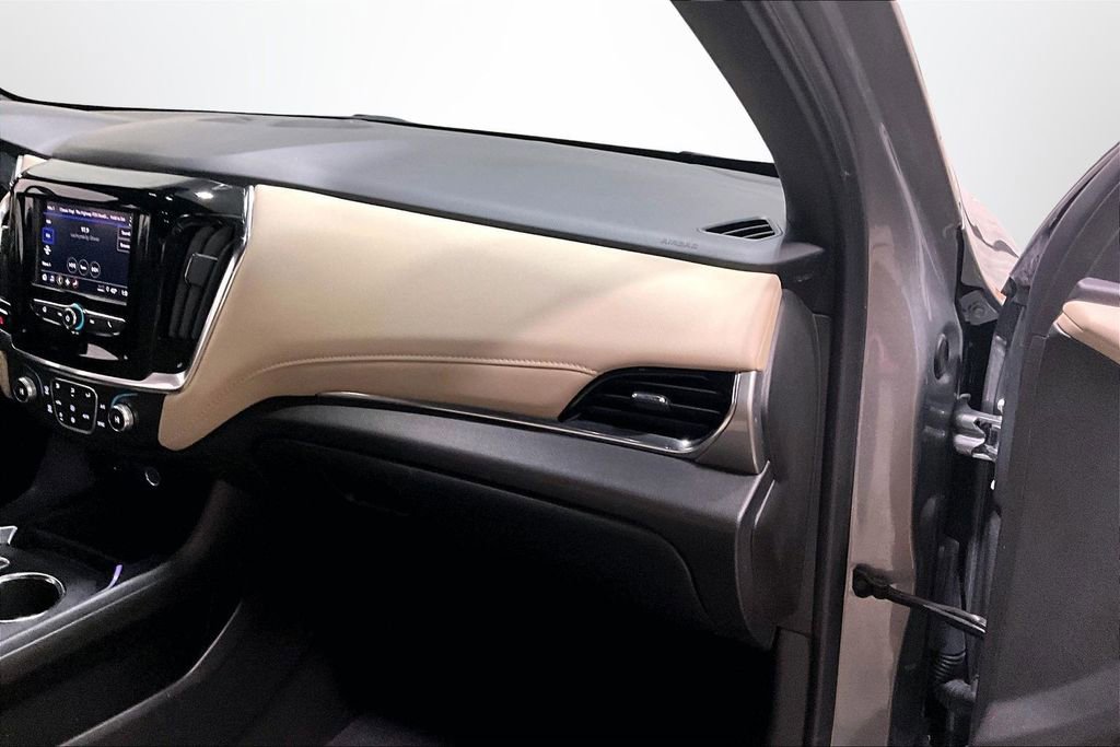 Used 2023 Chevrolet Traverse LS w/ Safety Package image 26