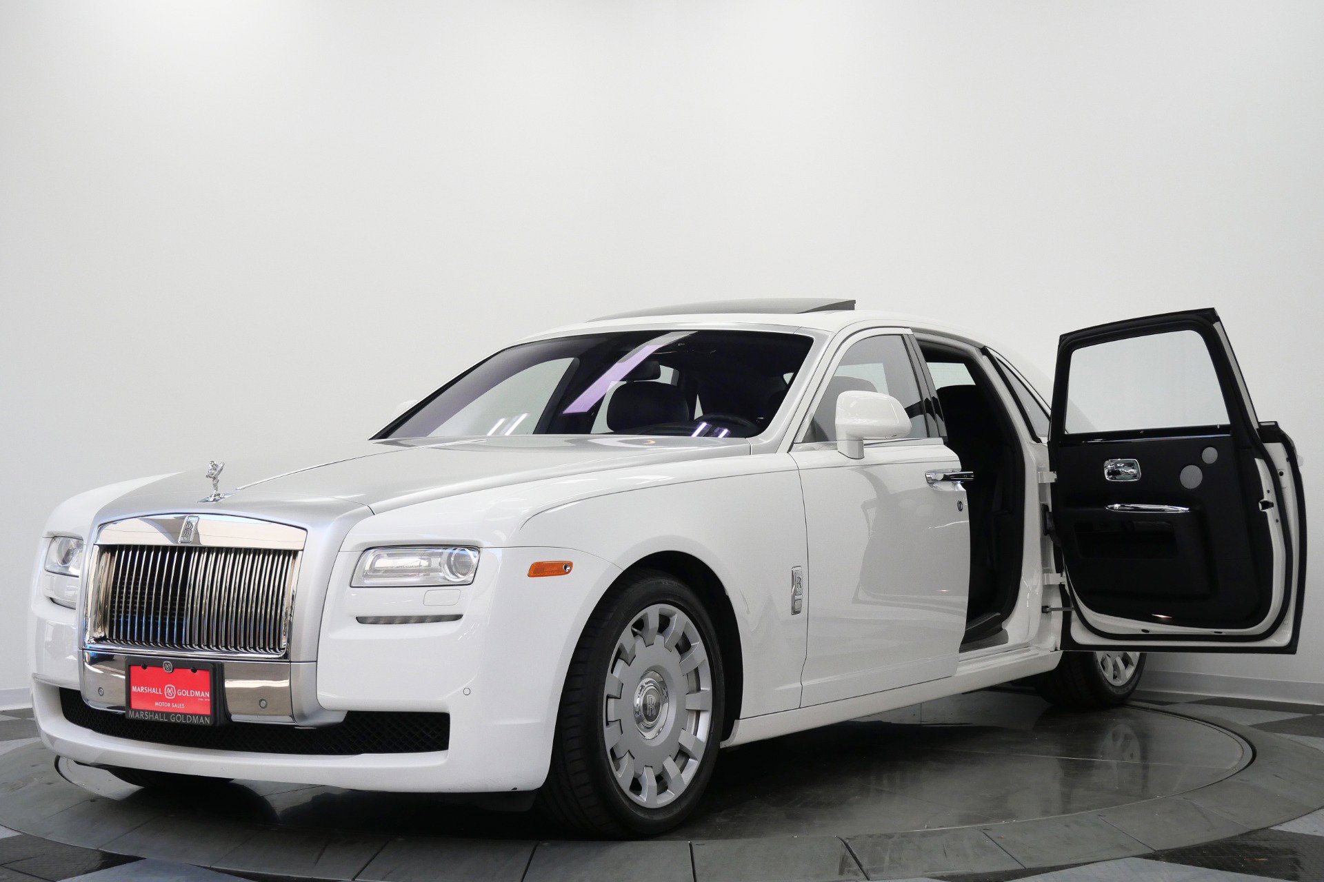 Used 2014 Rolls-Royce Ghost RWD image 56