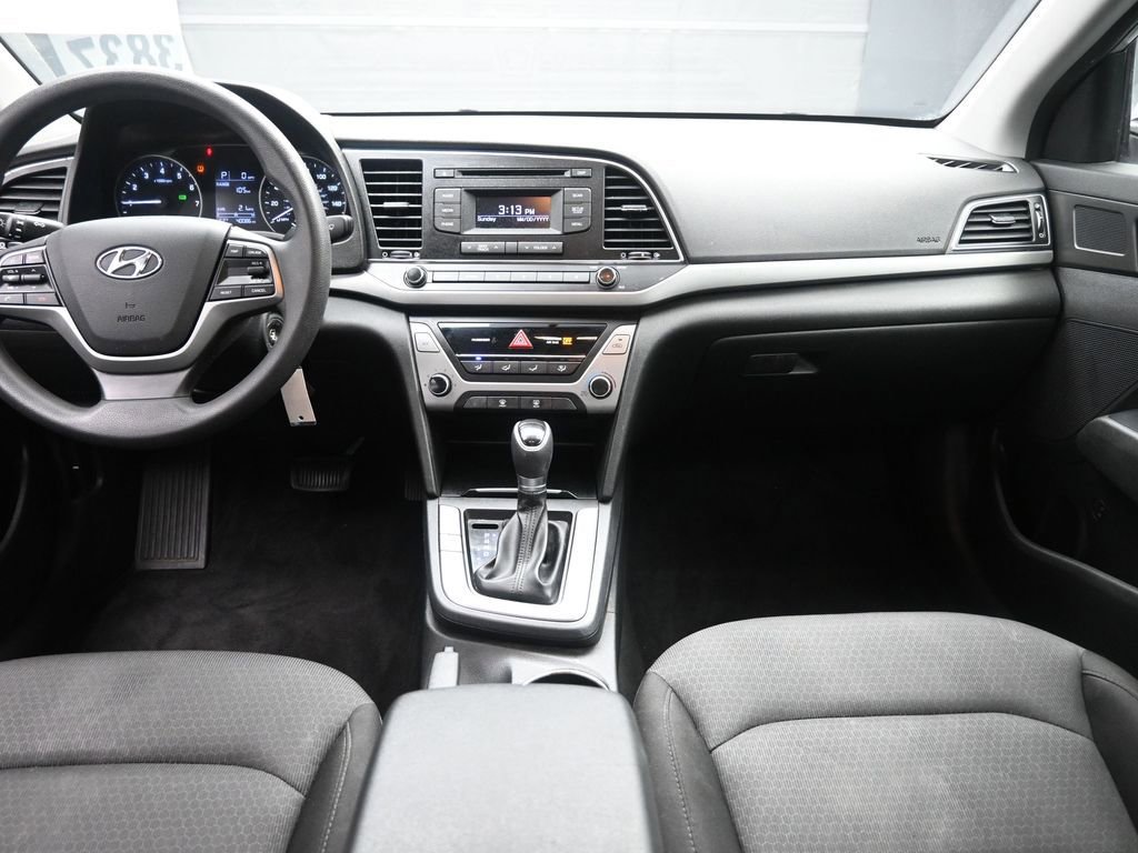 Used 2018 Hyundai Elantra SE w/ Cargo Package image 9