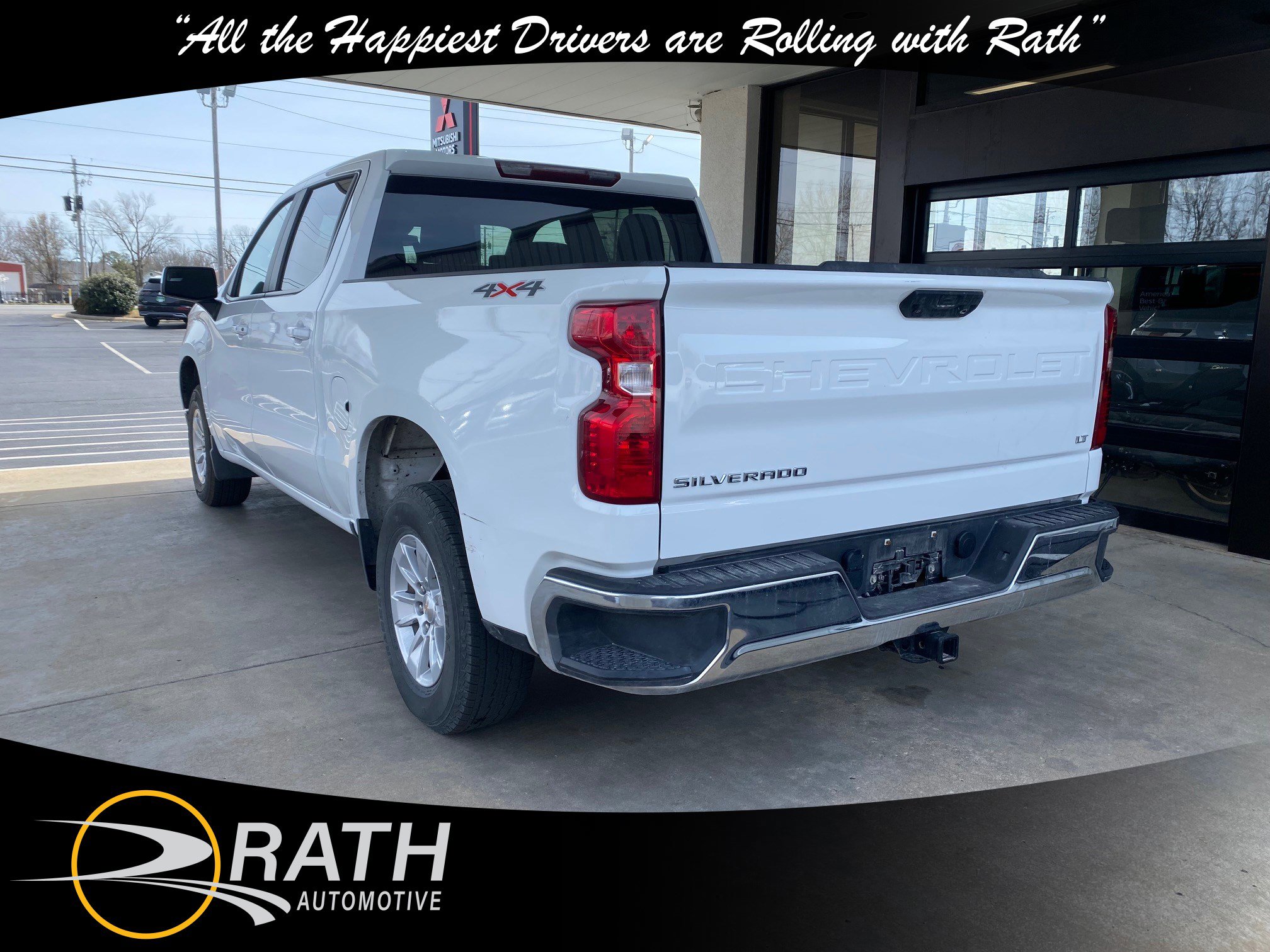 Used 2025 Chevrolet Silverado 1500 LT AWD/4WD image 6
