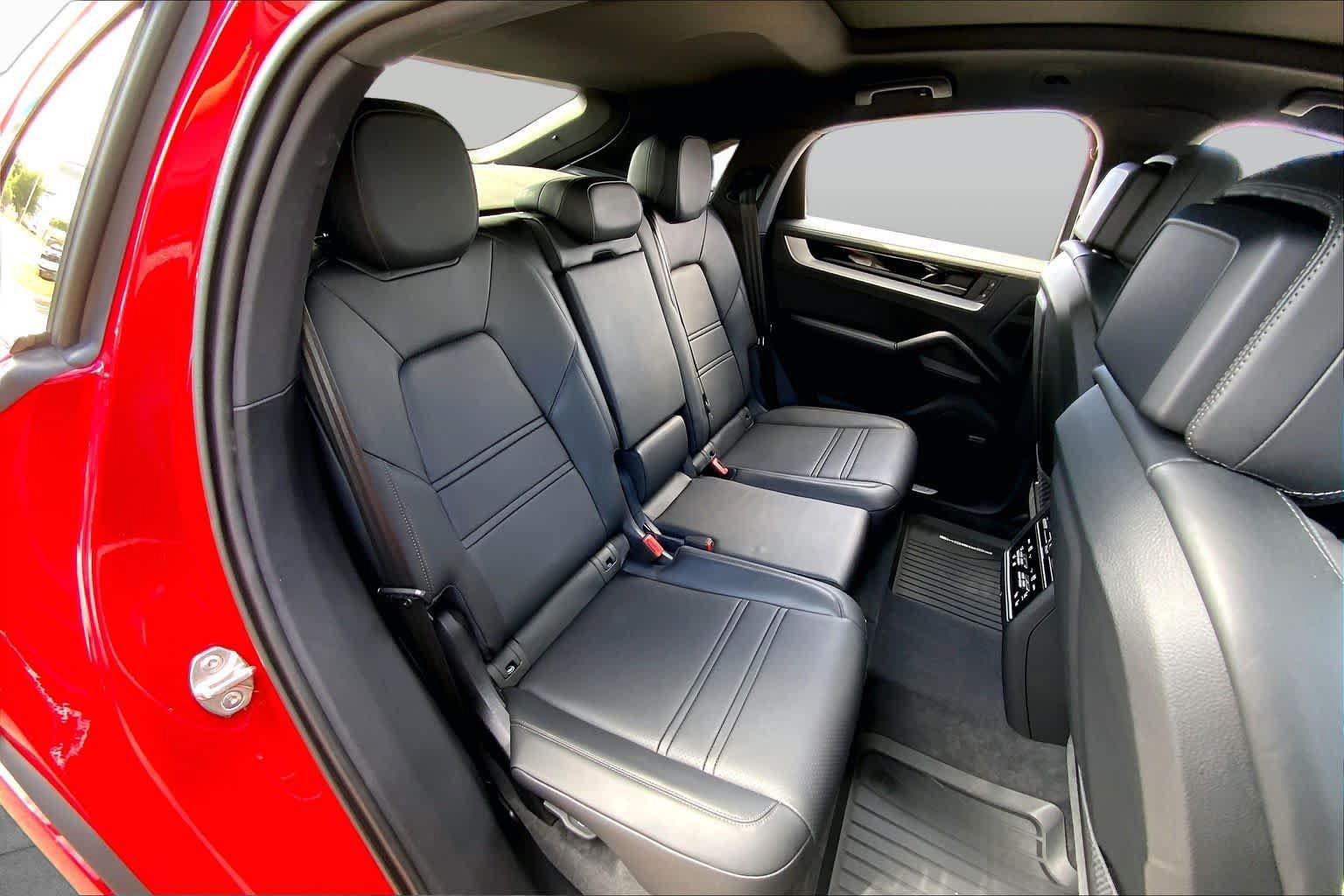 Used 2026 Porsche Cayenne S AWD/4WD image 19