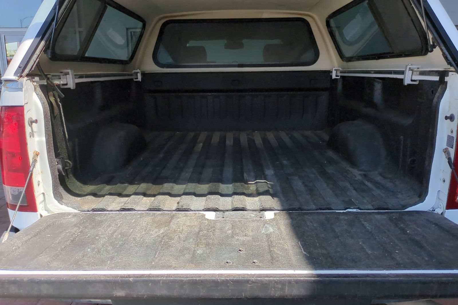 Used 2011 GMC Sierra 2500 SLT w/ SLT Convenience Package AWD/4WD image 16
