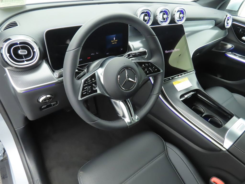 Certified 2025 Mercedes-Benz GLC 300 image 9