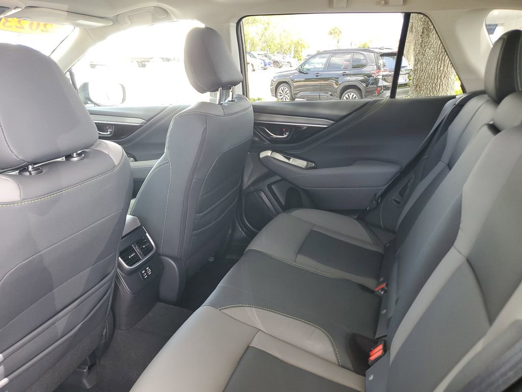 Used 2023 Subaru Outback Onyx Edition AWD/4WD image 13